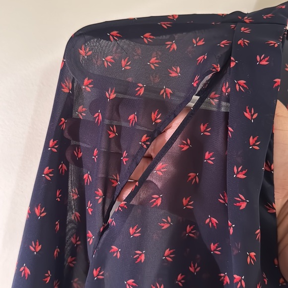 Maurice’s Navy Blue Blouse Size M - Picture 3 of 4